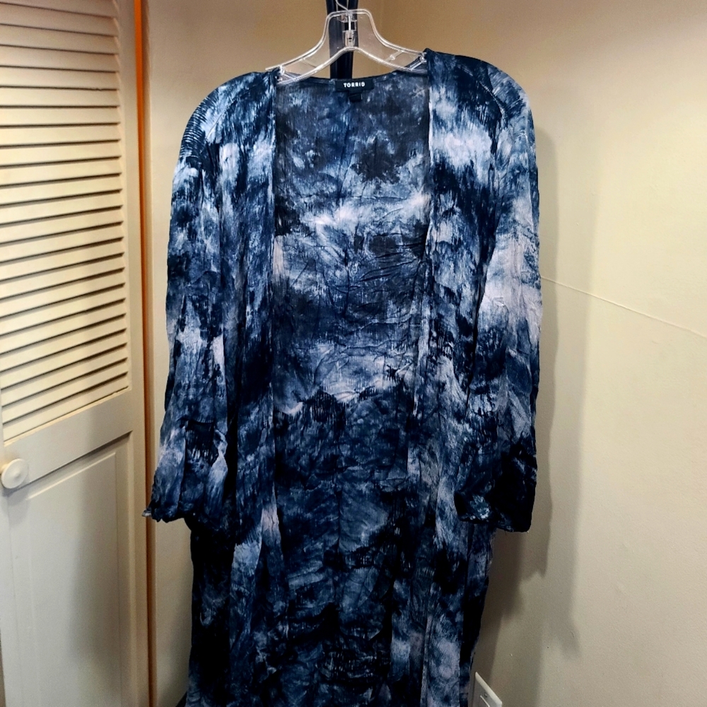 TORRID Size 1 Kimono